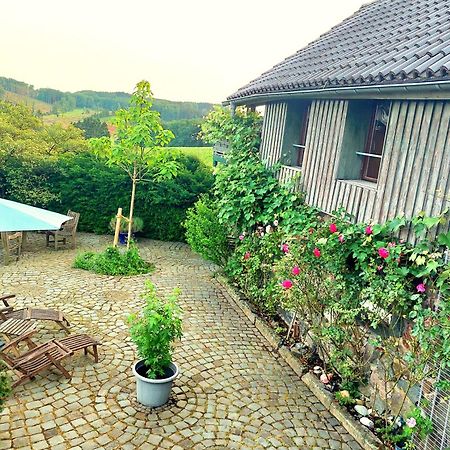 Kleines Haus Mitten In Der Natur Mit Eigener Terrasse Und Sonnenbalkon Halver Buitenkant foto