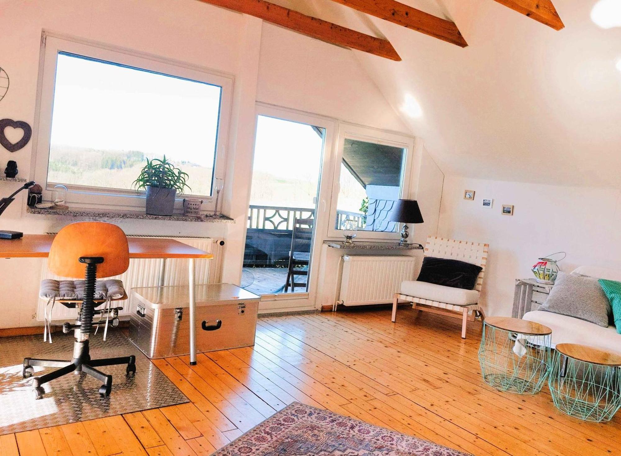 Kleines Haus Mitten In Der Natur Mit Eigener Terrasse Und Sonnenbalkon Halver Buitenkant foto