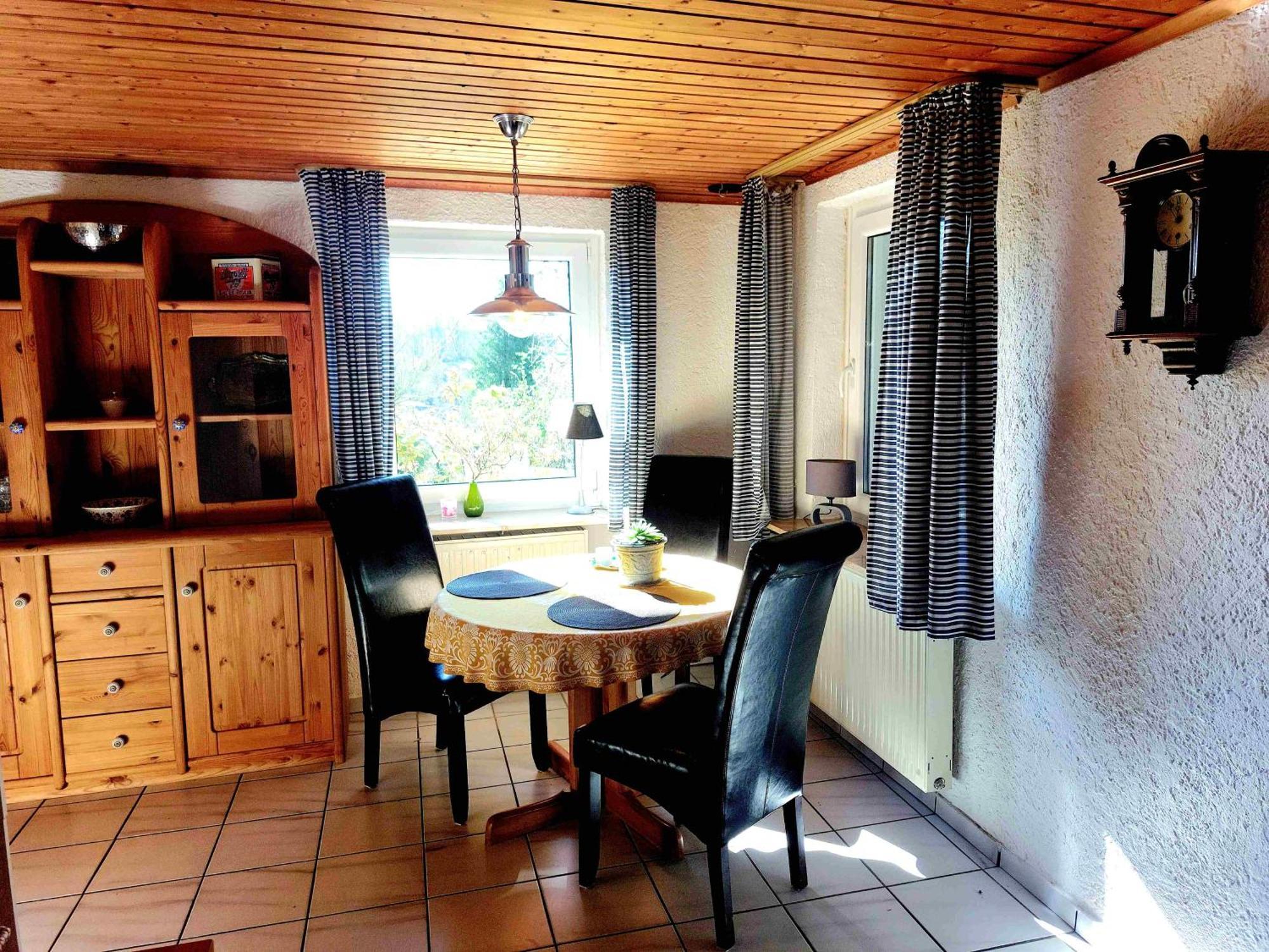 Kleines Haus Mitten In Der Natur Mit Eigener Terrasse Und Sonnenbalkon Halver Buitenkant foto