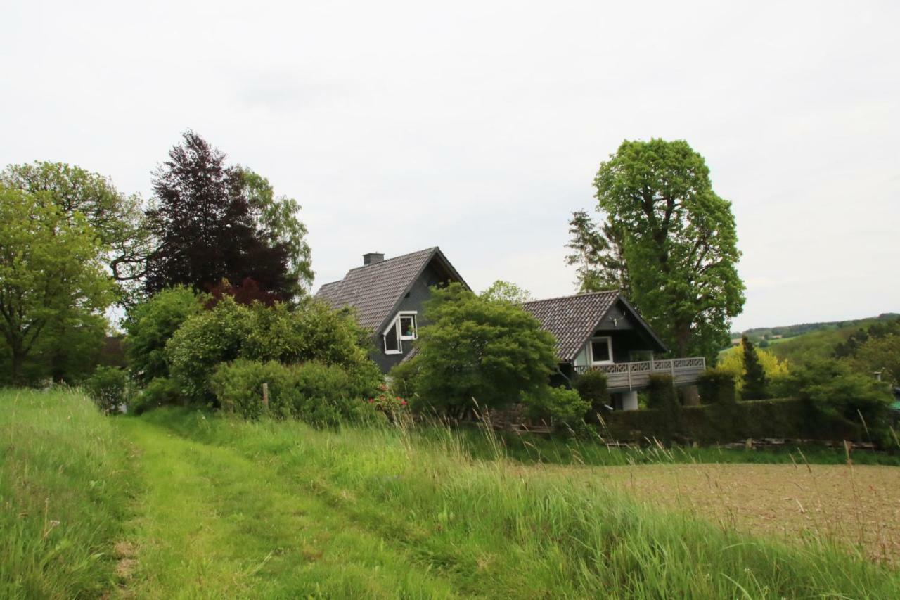 Kleines Haus Mitten In Der Natur Mit Eigener Terrasse Und Sonnenbalkon Halver Buitenkant foto