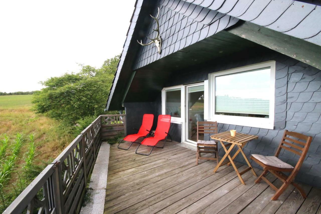 Kleines Haus Mitten In Der Natur Mit Eigener Terrasse Und Sonnenbalkon Halver Buitenkant foto